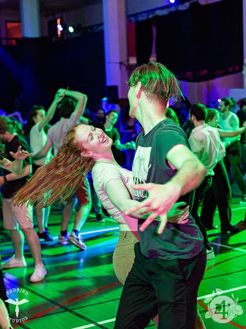 François (Redbird Studios)