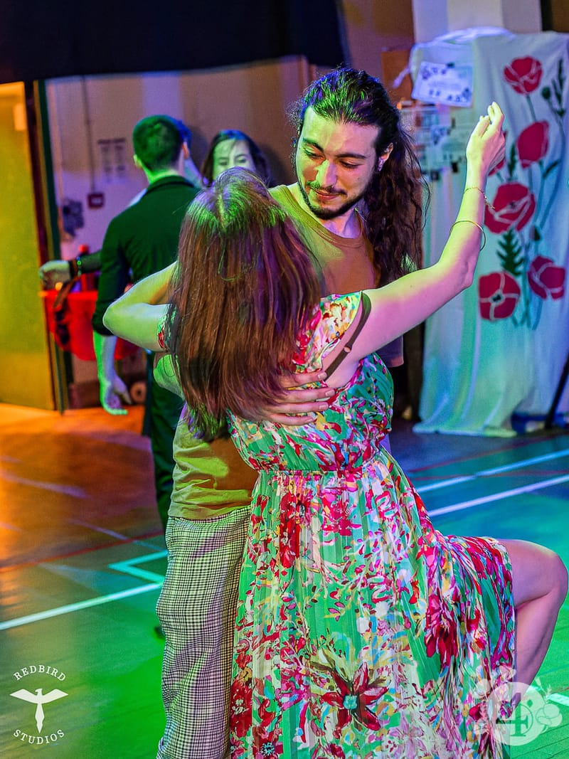 François (Redbird Studios)