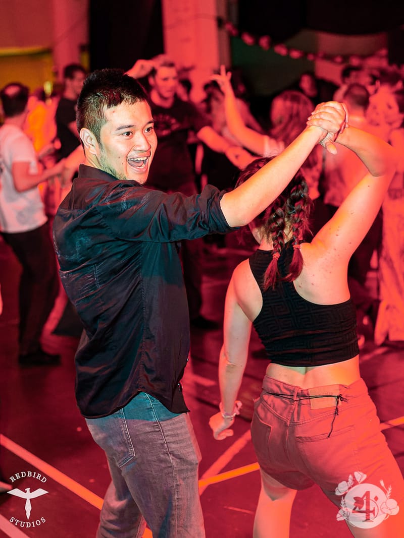 François (Redbird Studios)