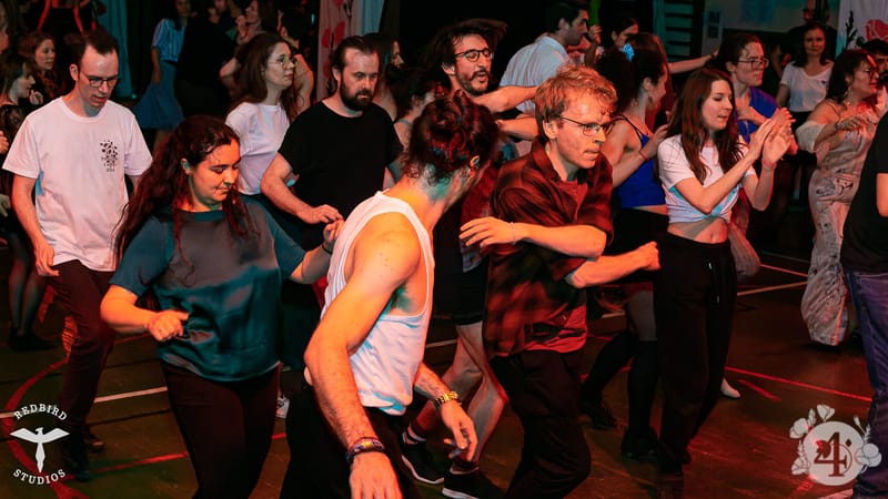 François (Redbird Studios)