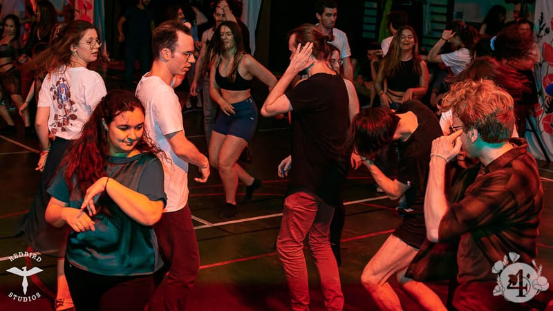 François (Redbird Studios)