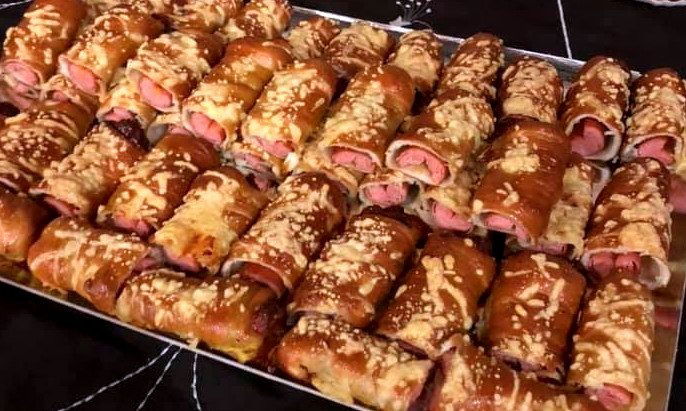 Mini Pretzel Dog