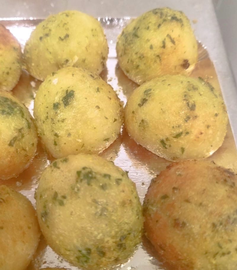 Garlic dough balls