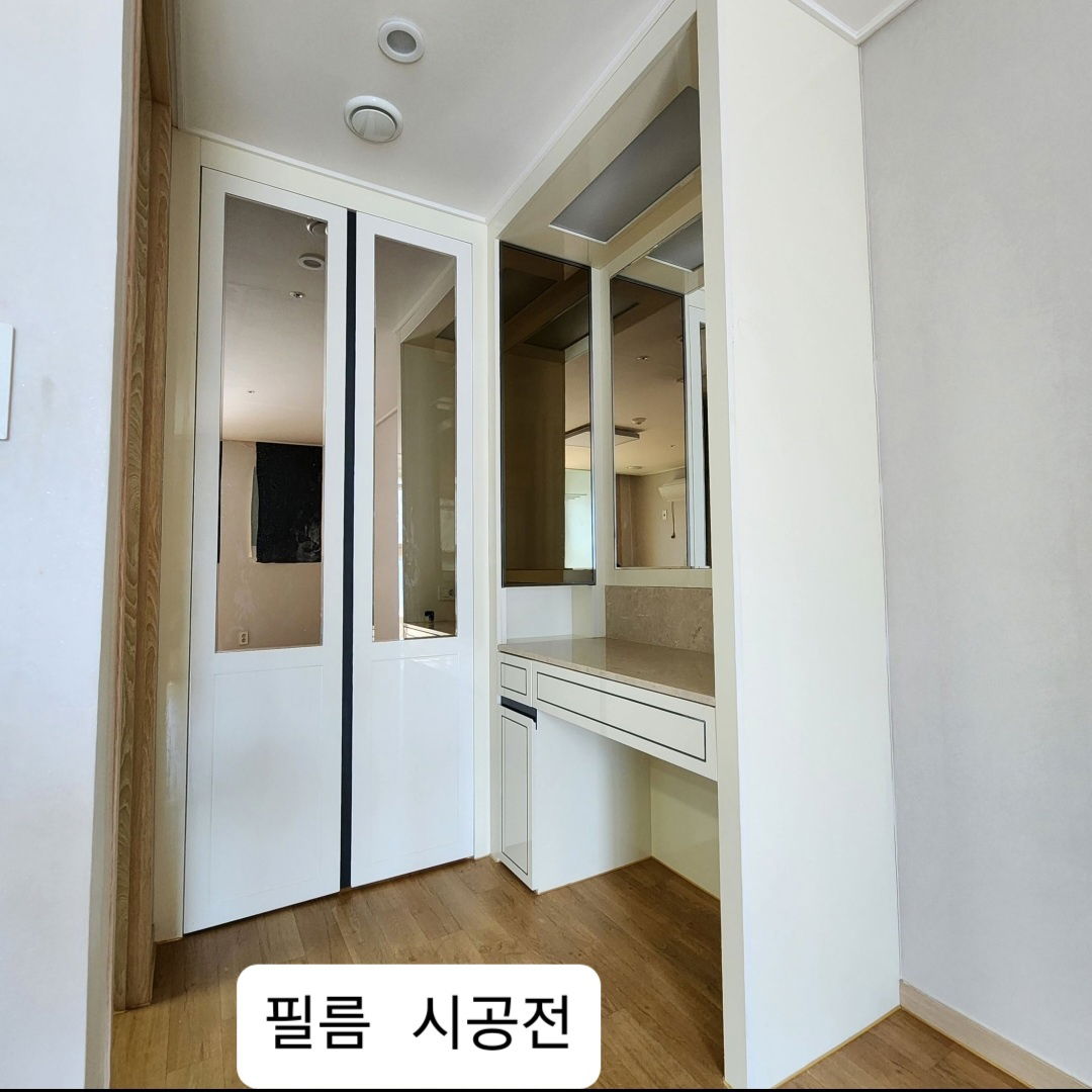 주방씽크대, 붙박이장, 신발장, 화장대, 서랍장, 복도 외벽 전체