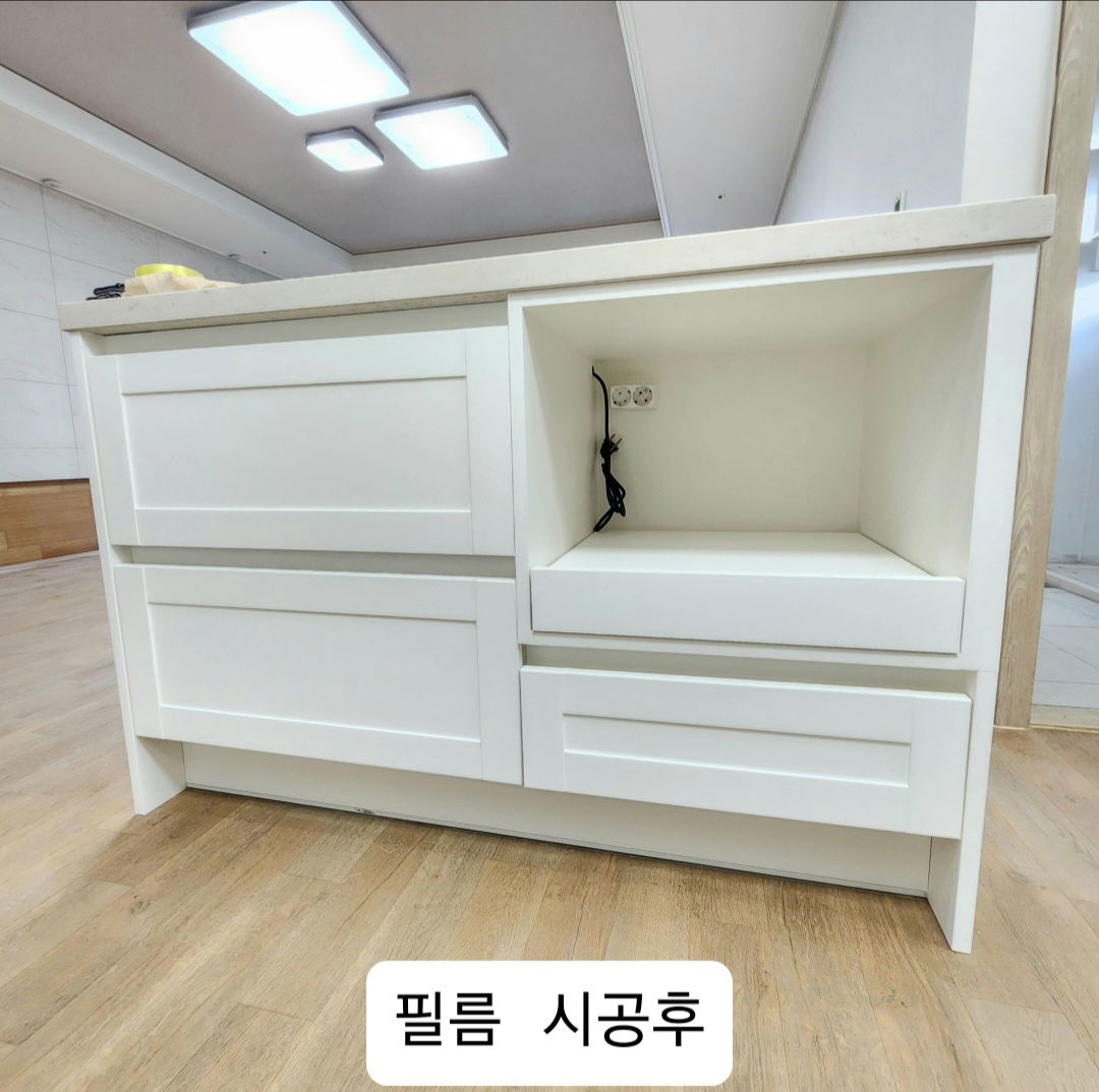 주방씽크대, 붙박이장, 신발장, 화장대, 서랍장, 복도 외벽 전체