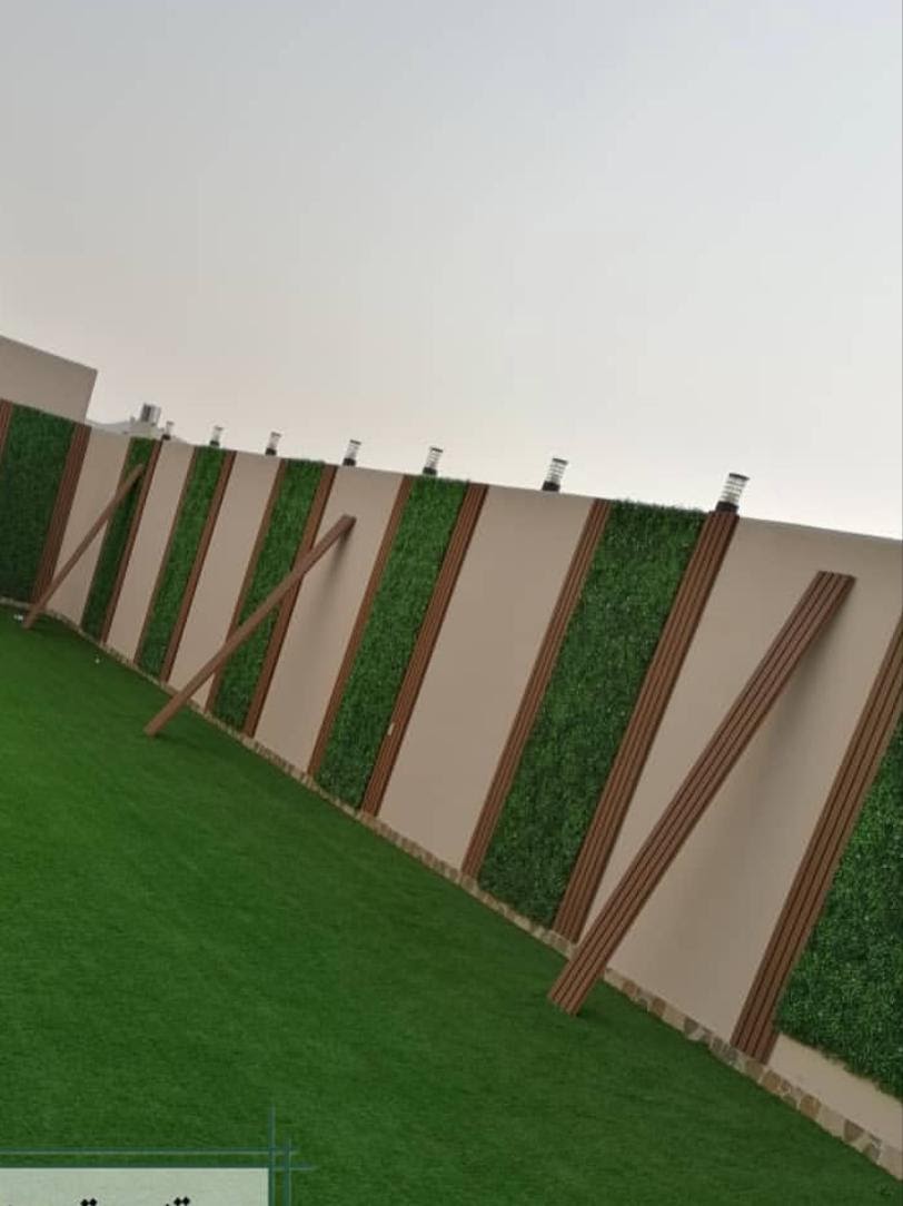 يوجد لدينا جميع انواع الخشب الباركيه pvc