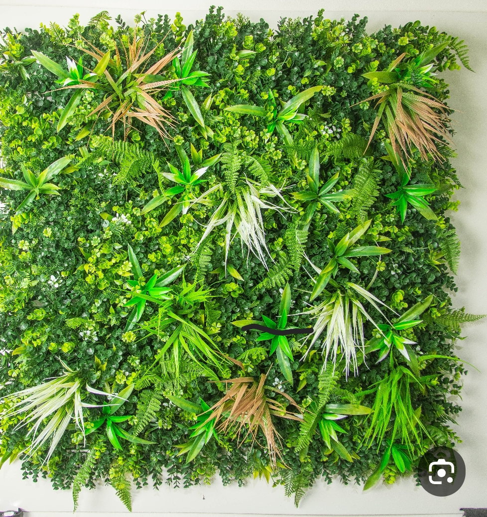 يوجد لدينا جميع انواع العشب الصناعي 3D