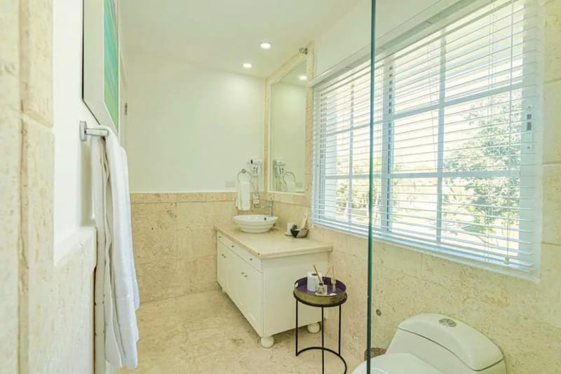 VILLA  EN TORTUGA BAY DE  CUATRO (4) HABITACIONES