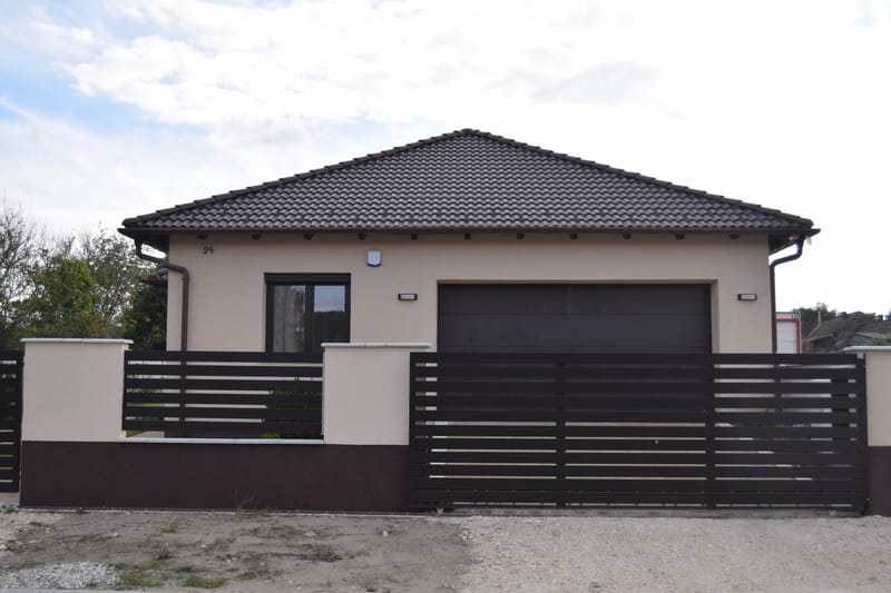 CSALÁDI HÁZ TATABÁNYÁN