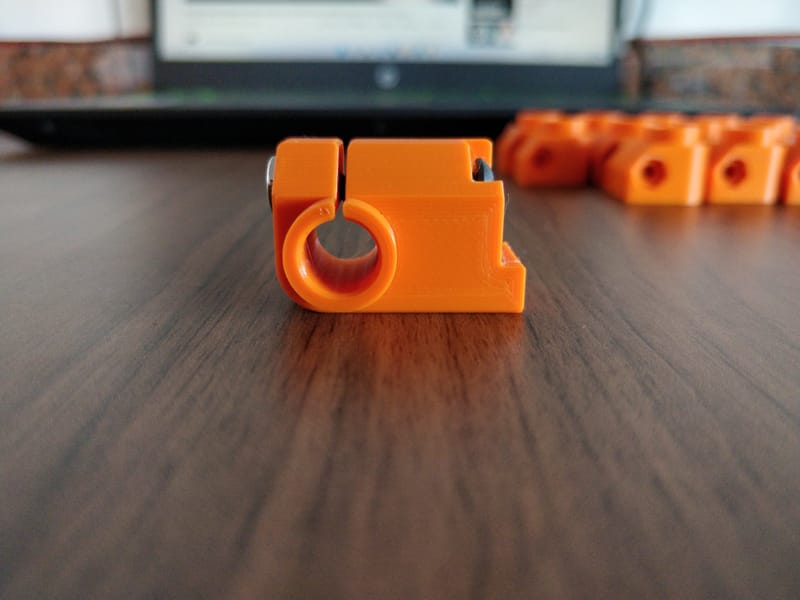 Suporte de sensor utilizado na Indústria.