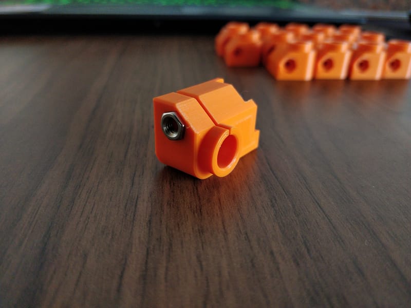 Suporte de sensor utilizado na Indústria.