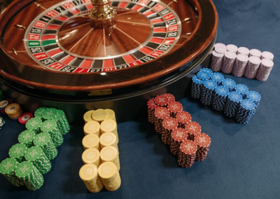 วิวัฒนาการของคาสิโนออนไลน์: การเดินทางผ่านความก้าวหน้าทางเทคโนโลยี