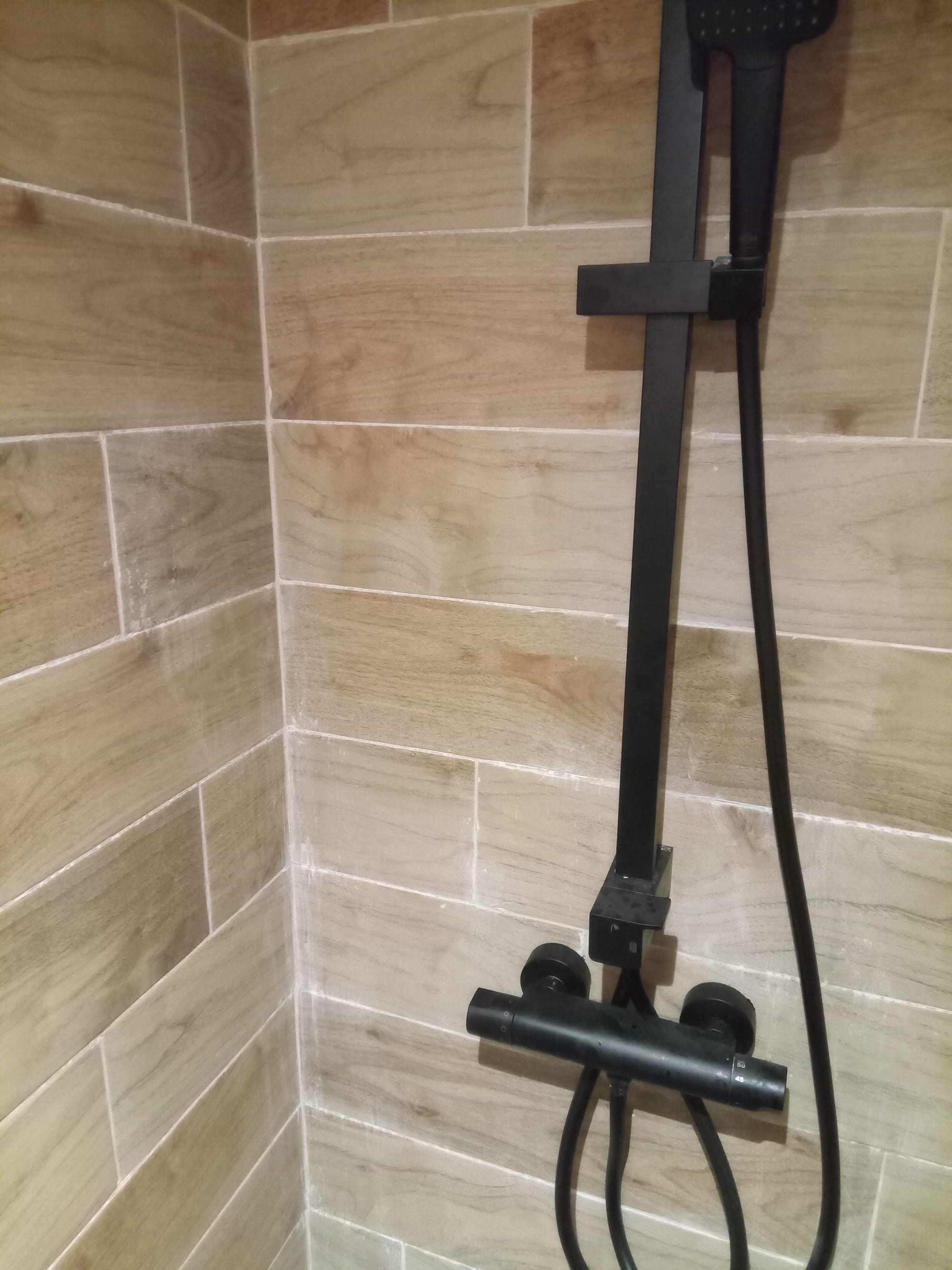 Salle de bain 1 Avant