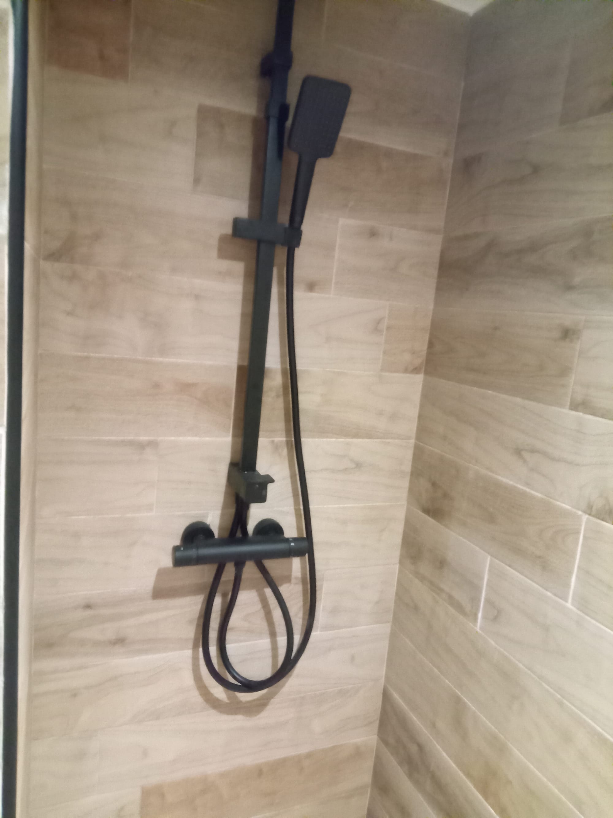 Salle de bain 1 Avant