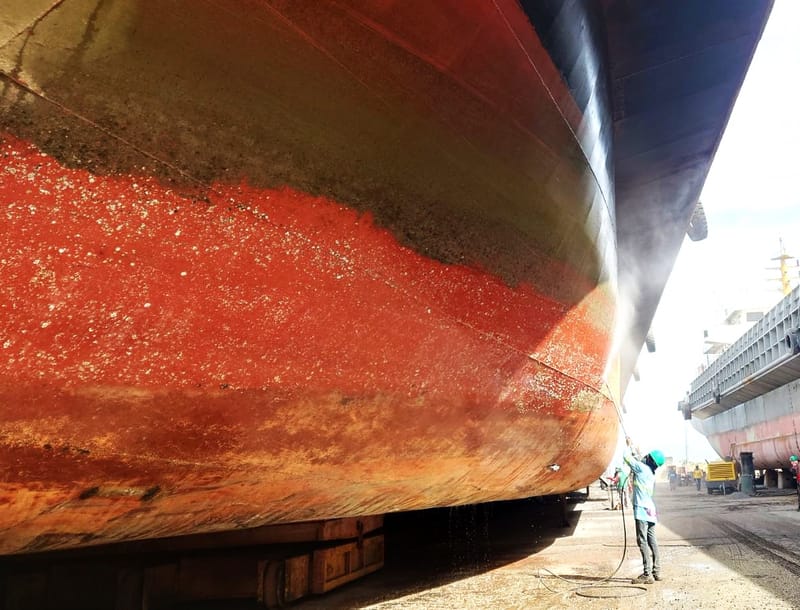 Hull Blasting and Painting