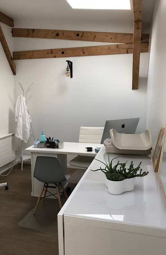 Réalisation d'un ensemble de 10 cabinets médicaux dans un bâtiment des années 40