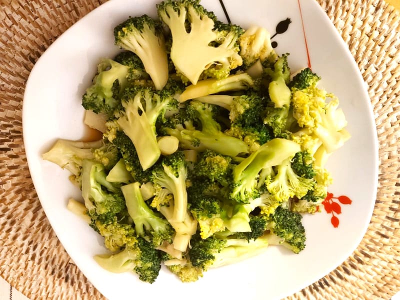 Brocoli sauté à l'huile d'olive