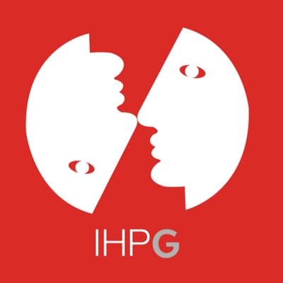 Terapeuta con Enfoque Gestalt- Especialista en Desarrollo Humano.