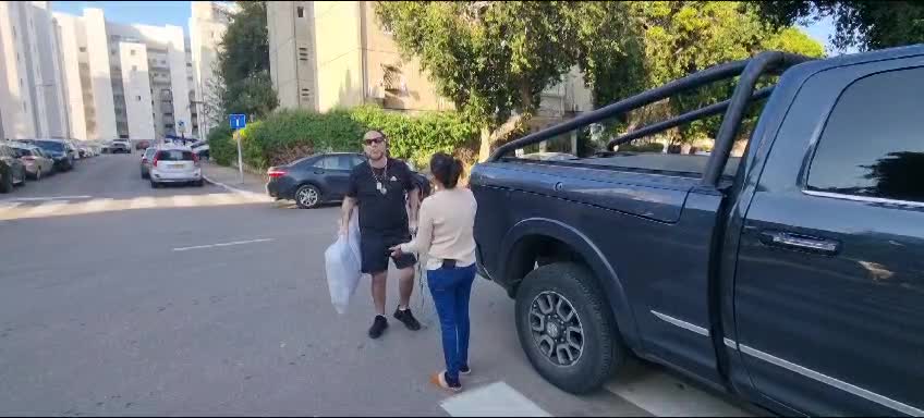 פותח את ידך - חלוקת שמיכות לחורף למשפחות