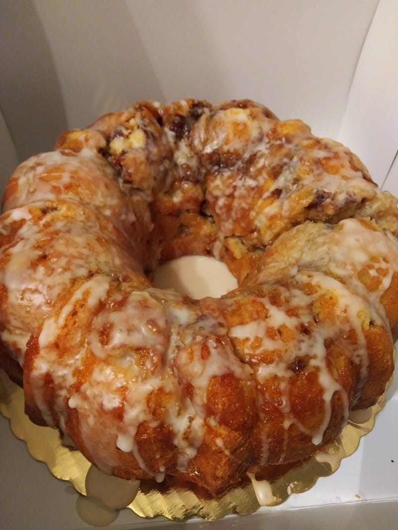 Cinnamon Apple Swirl Pound Cake