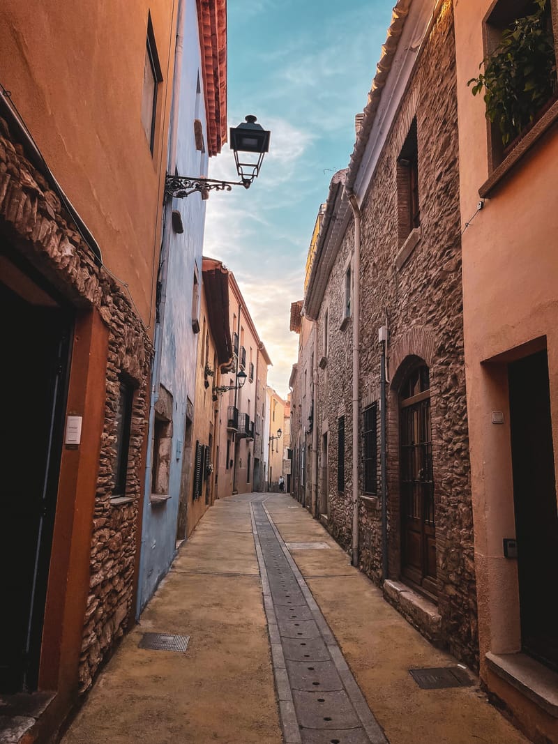 Embark on a visual journey with my lens as I capture the beauty, culture, and moments of destinations worldwide.