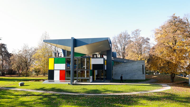 Showcasing the soul of structures, my architecture photography frames the beauty and design in every building.