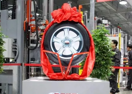 How many tire factories are there in China?