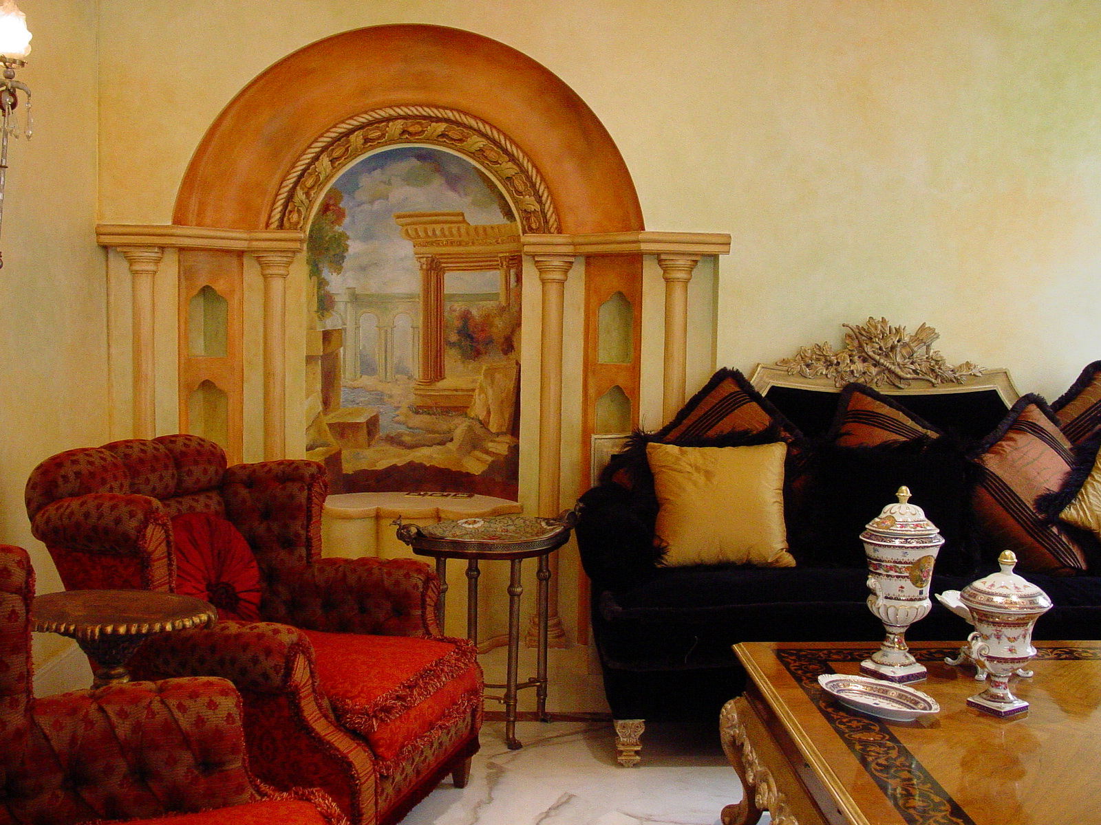 الاصباغ الداخلية