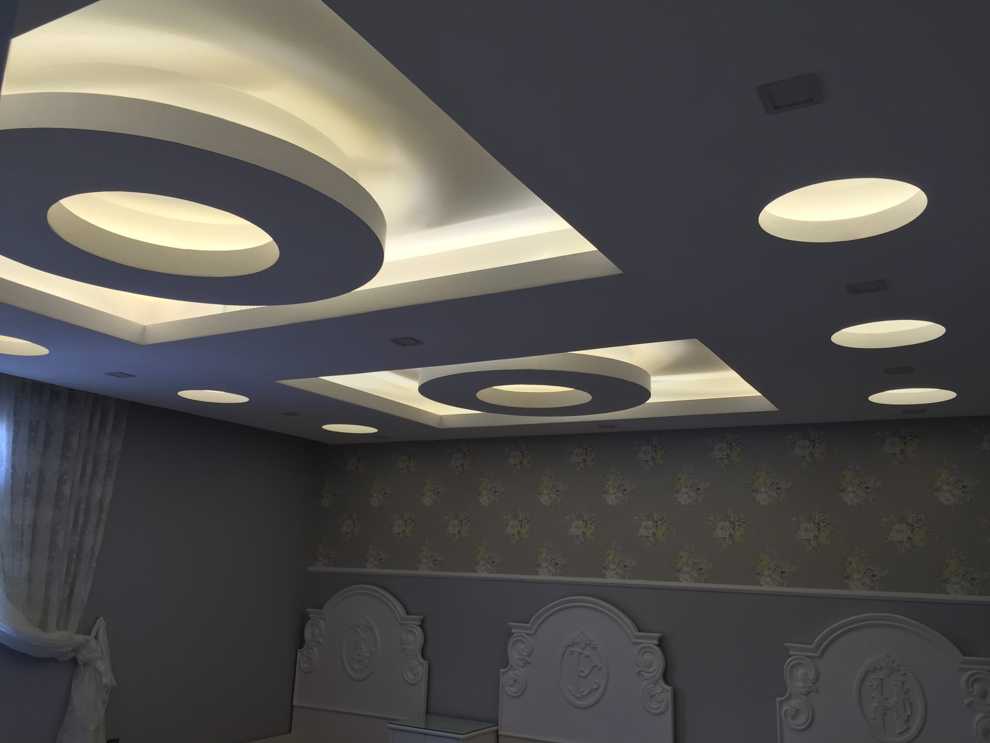 ديكور الاسقف