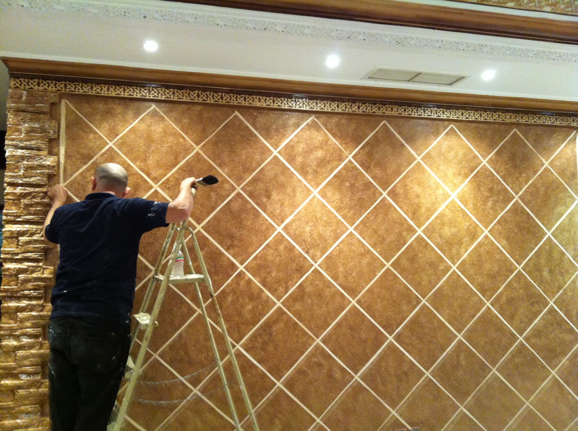 الاصباغ الداخلية