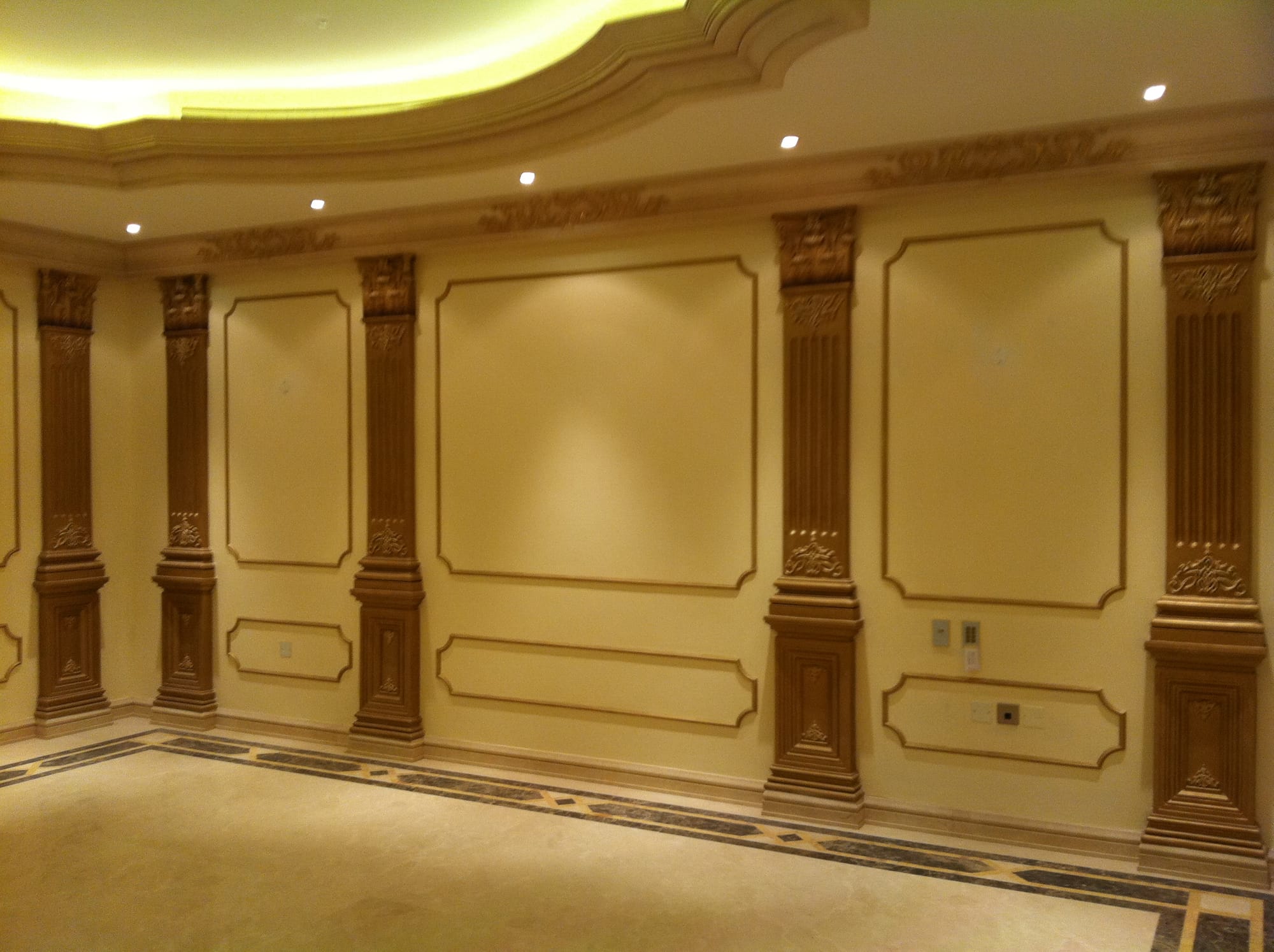 الاصباغ الداخلية