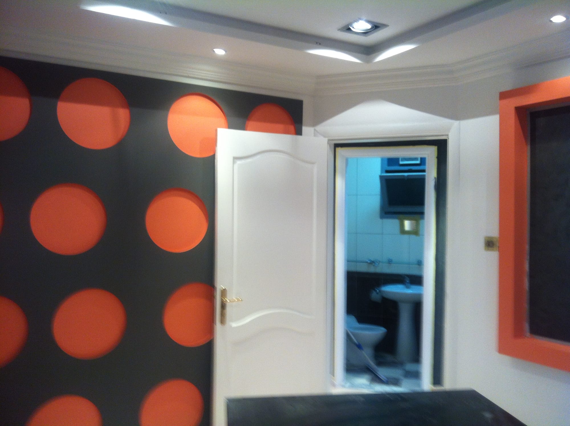 الاصباغ الداخلية