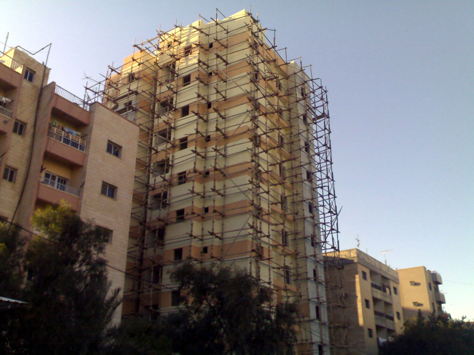 بناية سكنية - منطقة المهبولة