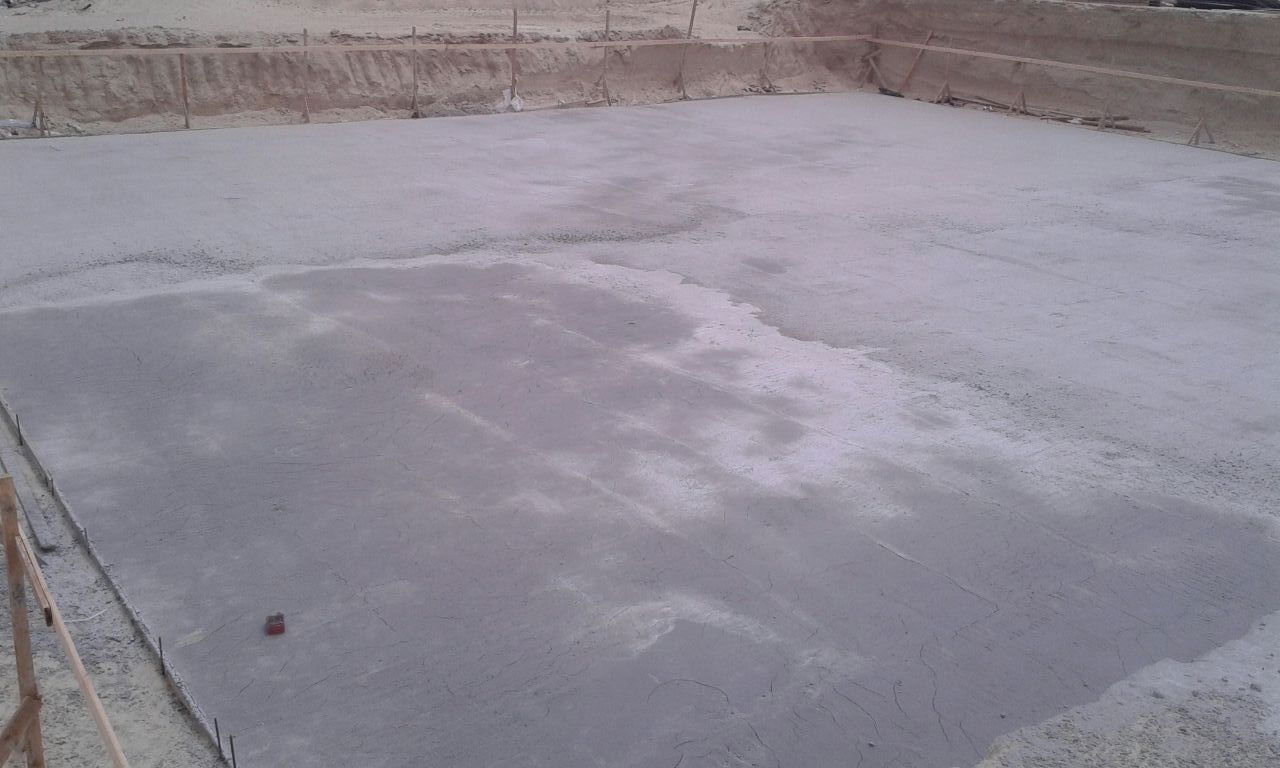 صب الخرسانة العادية