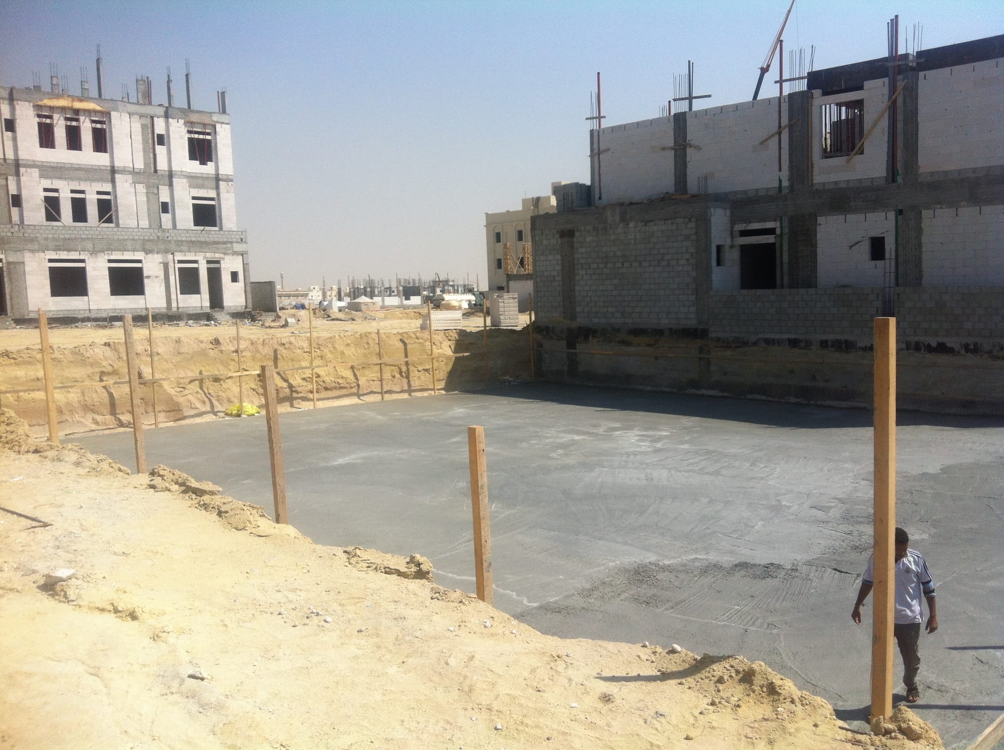 صب الخرسانة العادية