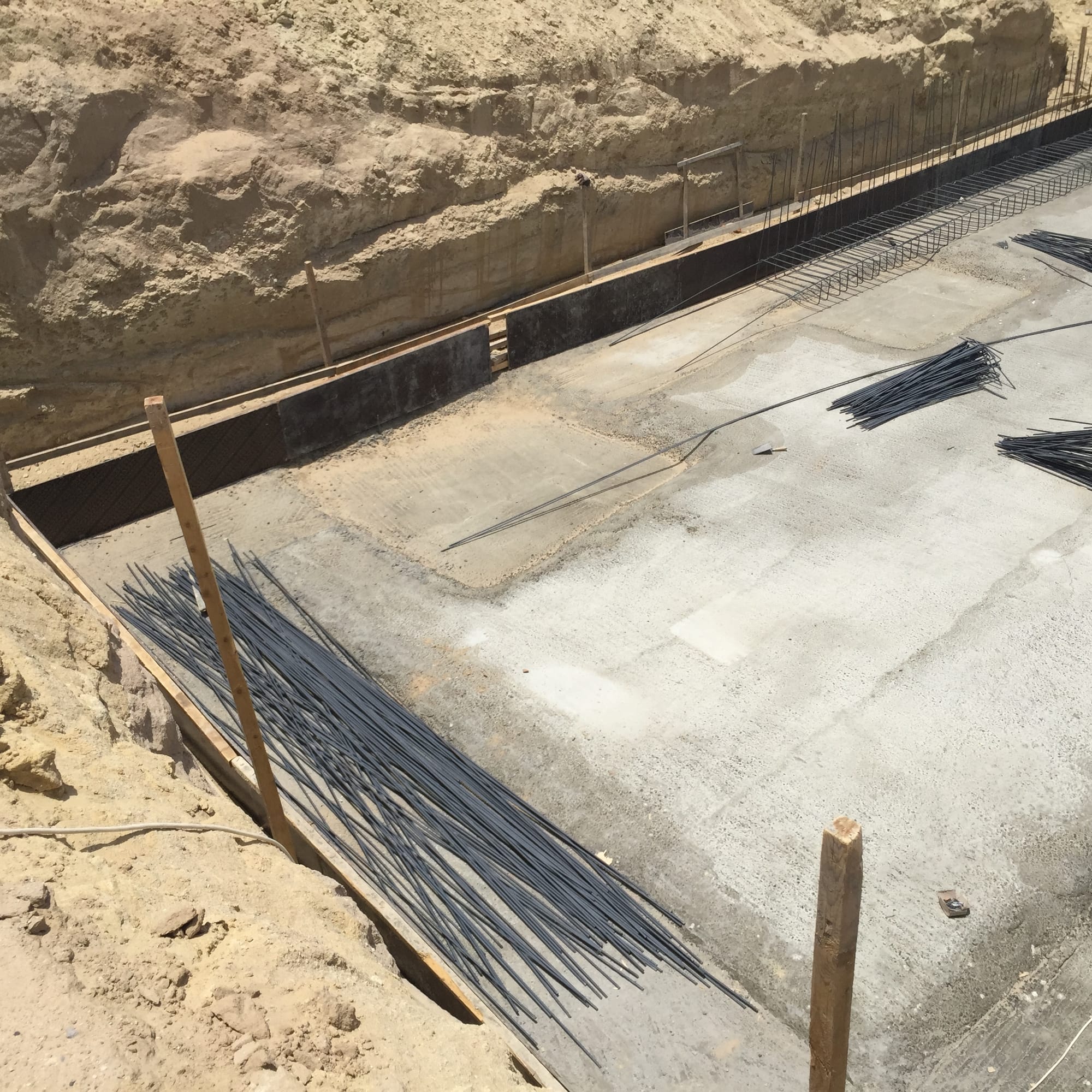 صب الخرسانة العادية