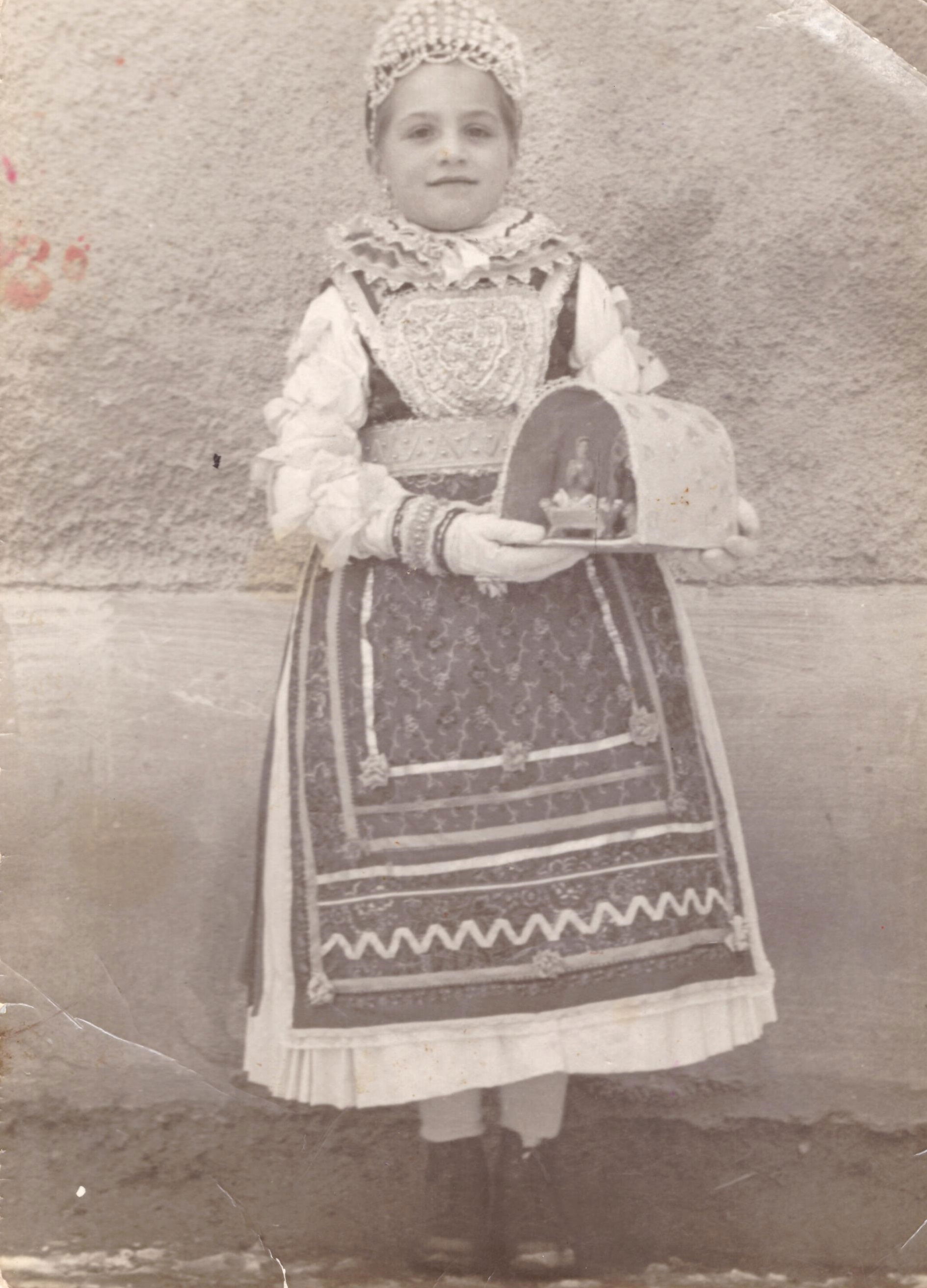 Az öltözet - Laczkó Dezső Múzeum Veszprém gyűjteményéből