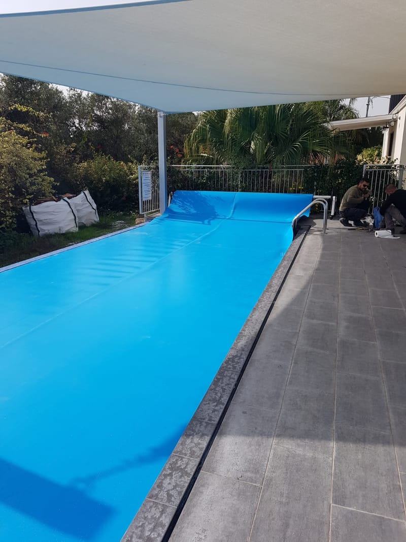 כיסוי טרמי צף