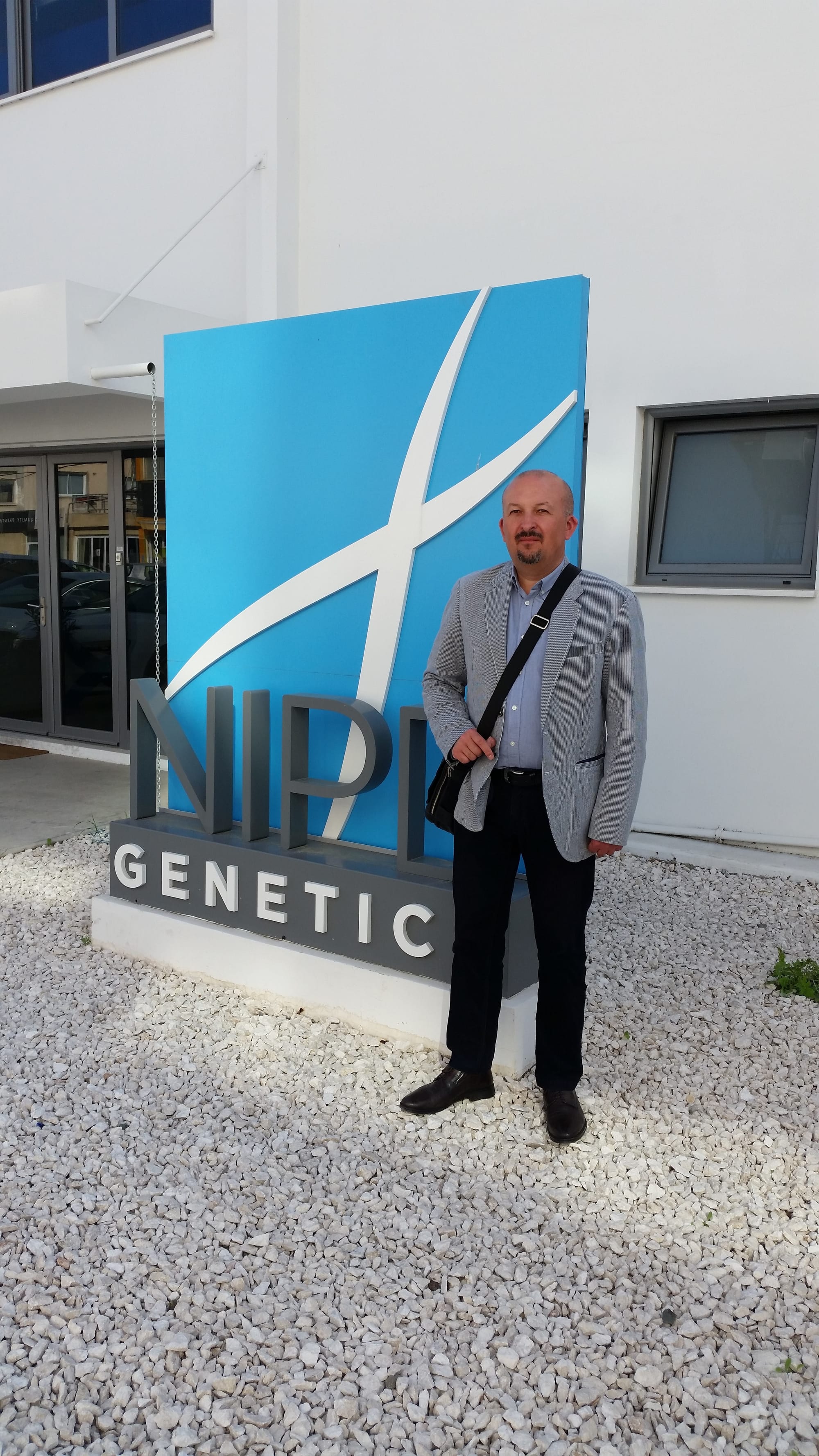 В лаборатории NIPD, Limassol, Cyprus