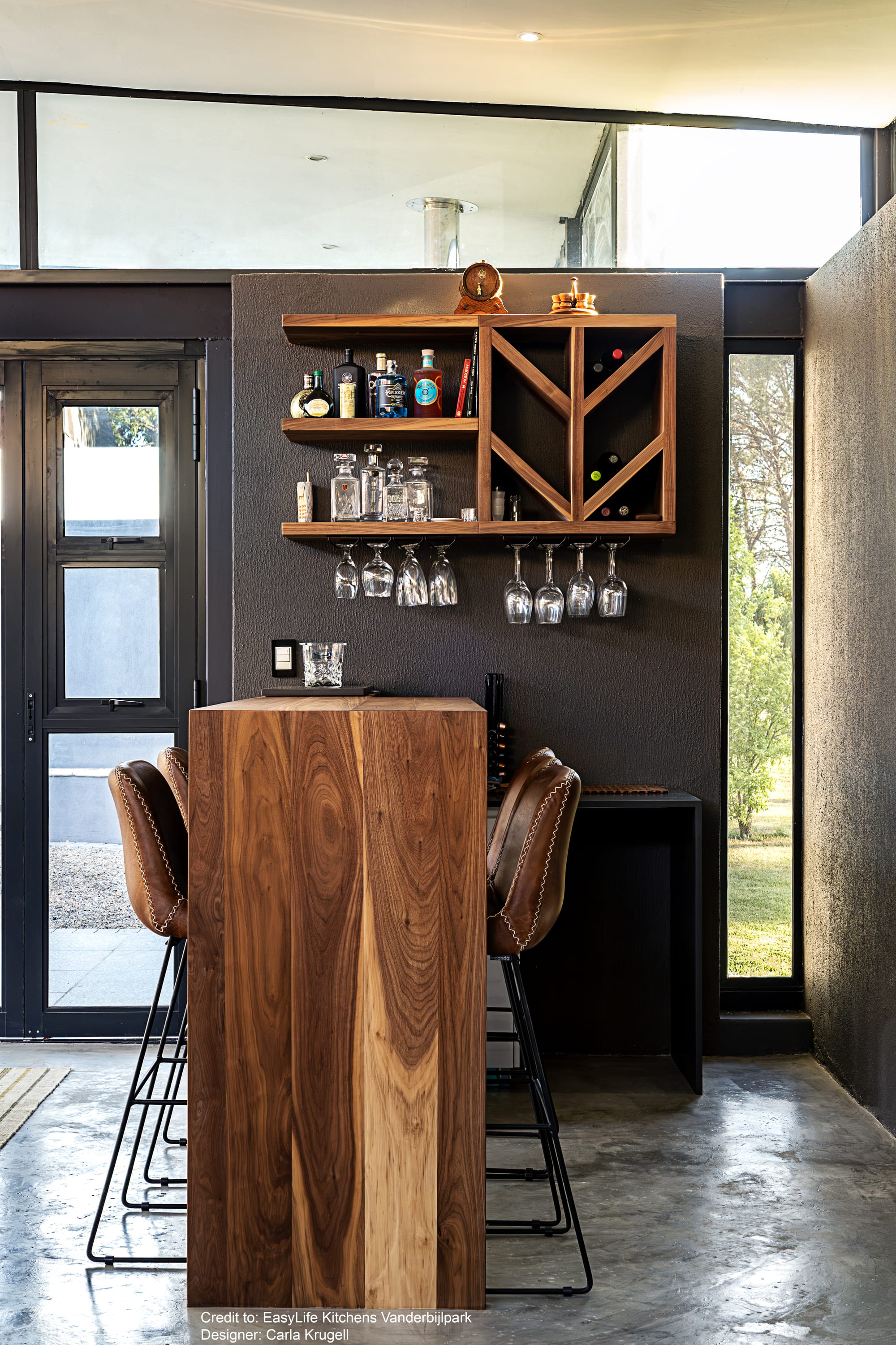 Van Den Berg - Entertainment Area