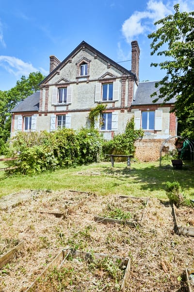 À propos/ABOUT image