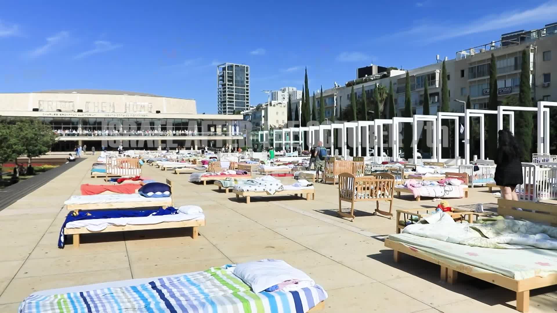 כיכר החטופים-צילום ועריכה