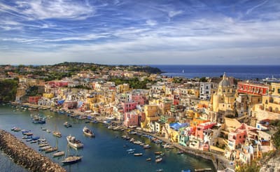 הזוג שטס עם 4 ילדים קטנים