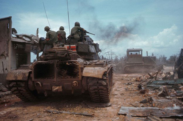 Vietnam War, A U.S. tank among the ruins of Saigon in 1968 after the Tet offensive