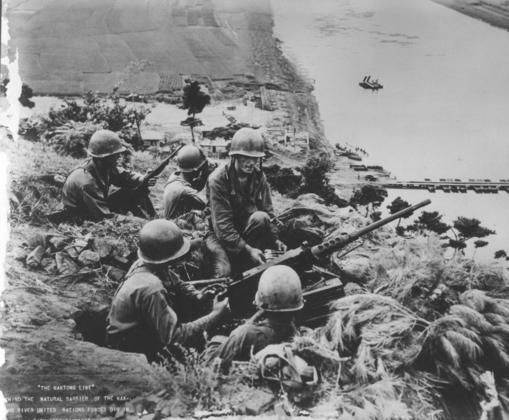 Korean War, Korean War soldiers in defensive line behind the Naktong River.