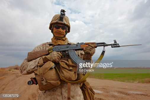 Iraq War A Us Marine Poses With A Militia Fighters