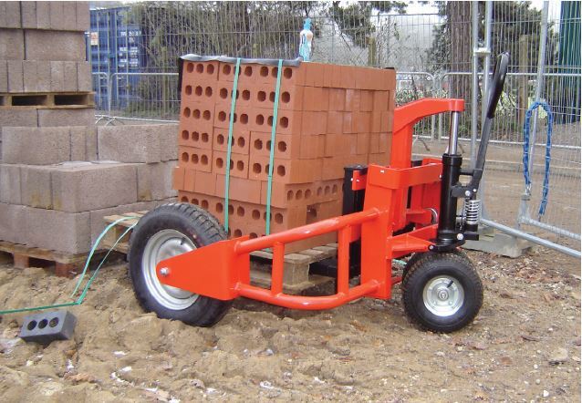 HEAVY DUTY ROUGH TERRAIN PALLET STACKERS