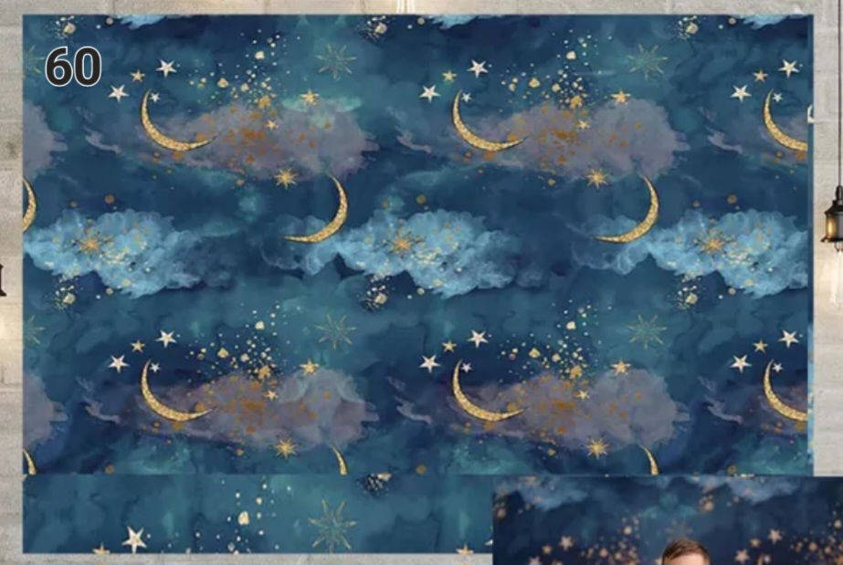 בסטודיו מגוון גדול של רקעים לבחירתכם. 