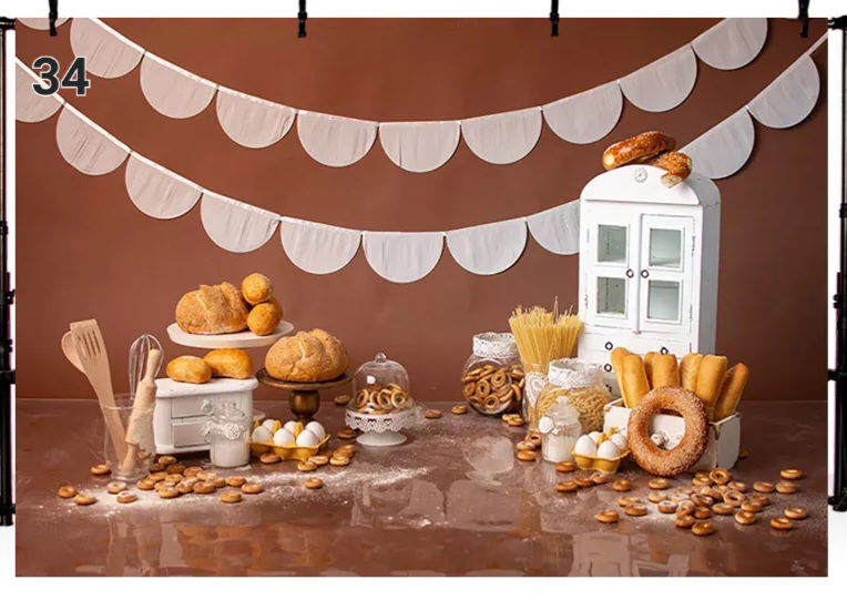 בסטודיו מגוון גדול של רקעים לבחירתכם. 