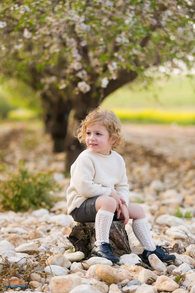 רגע לפני שהבייבי שלנו נהפך מפעוט לגבר קטנטן ניצור מזכרת בלתי נשכחת מהשיער שעוד רגע ונגזר.